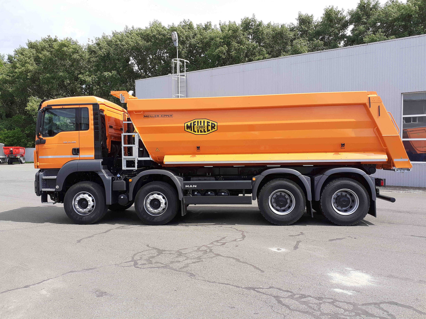 AUTOBASCULANTA MAN TGS 41.400