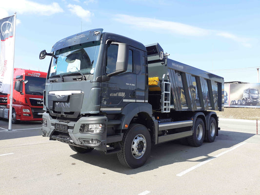 AUTOBASCULANTA MAN TGS 33.360