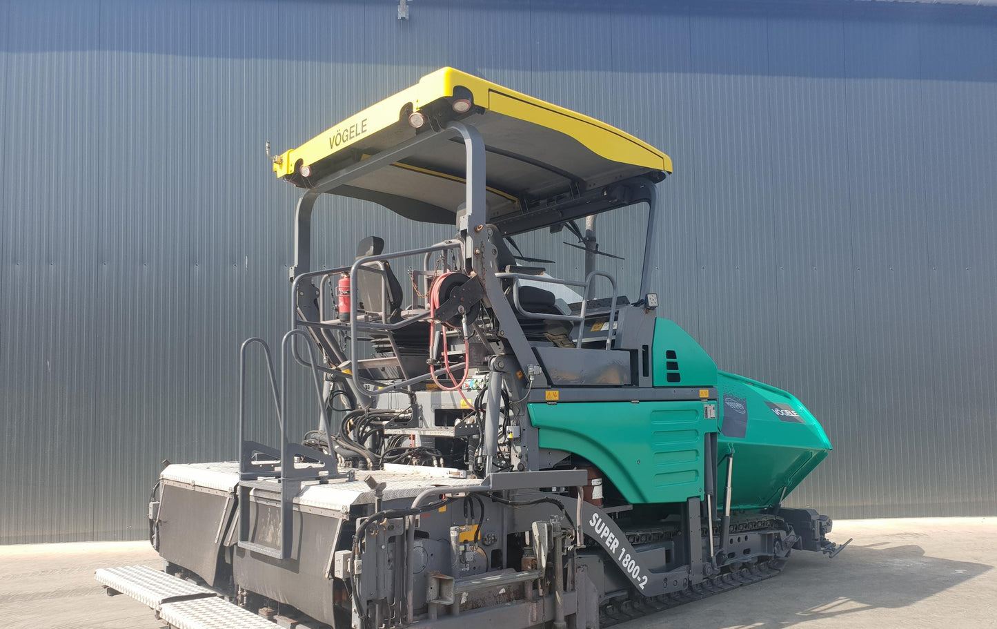 FINISOR ASFLAT ASFALT VOGELE SUPER 1800-2